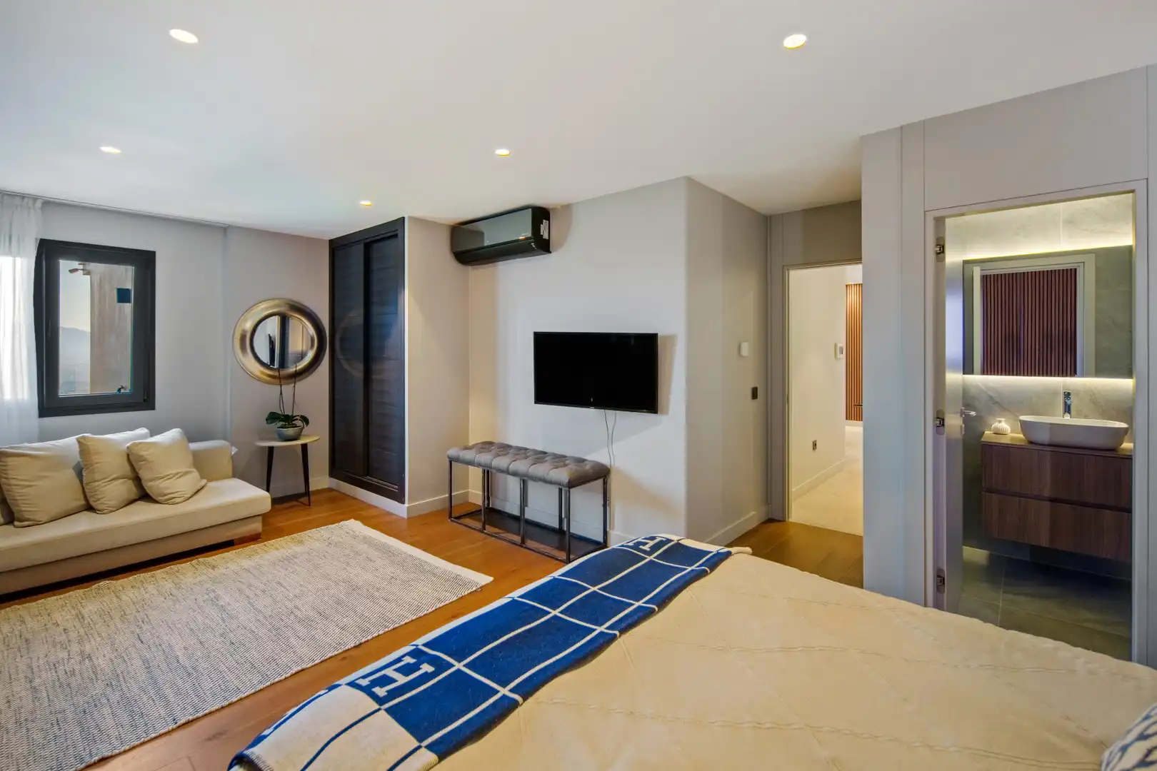 Bedroom of Houses for sale in Marbella  with Air Conditioner, Private garden and Terrace