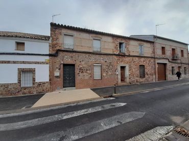 Casa pareada en venta en Calle Cervantes