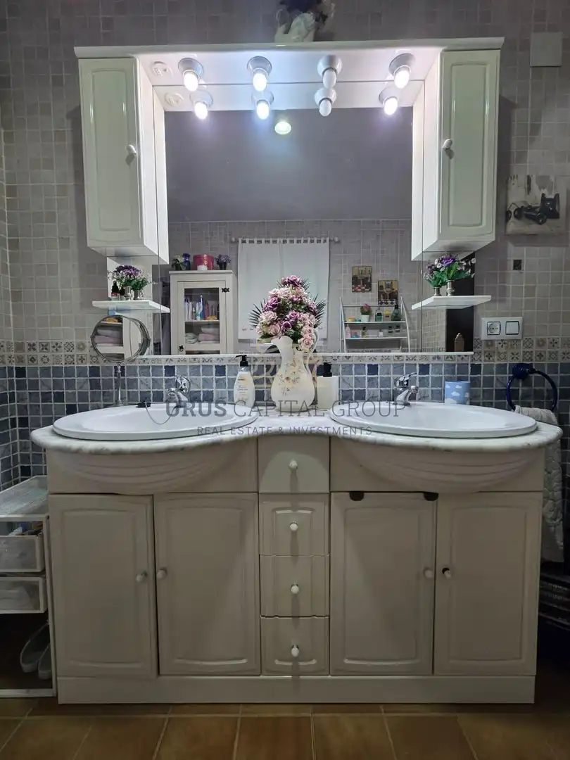 Baño de Casa adosada en venta en La Victoria con Aire acondicionado, Calefacción y Jardín privado