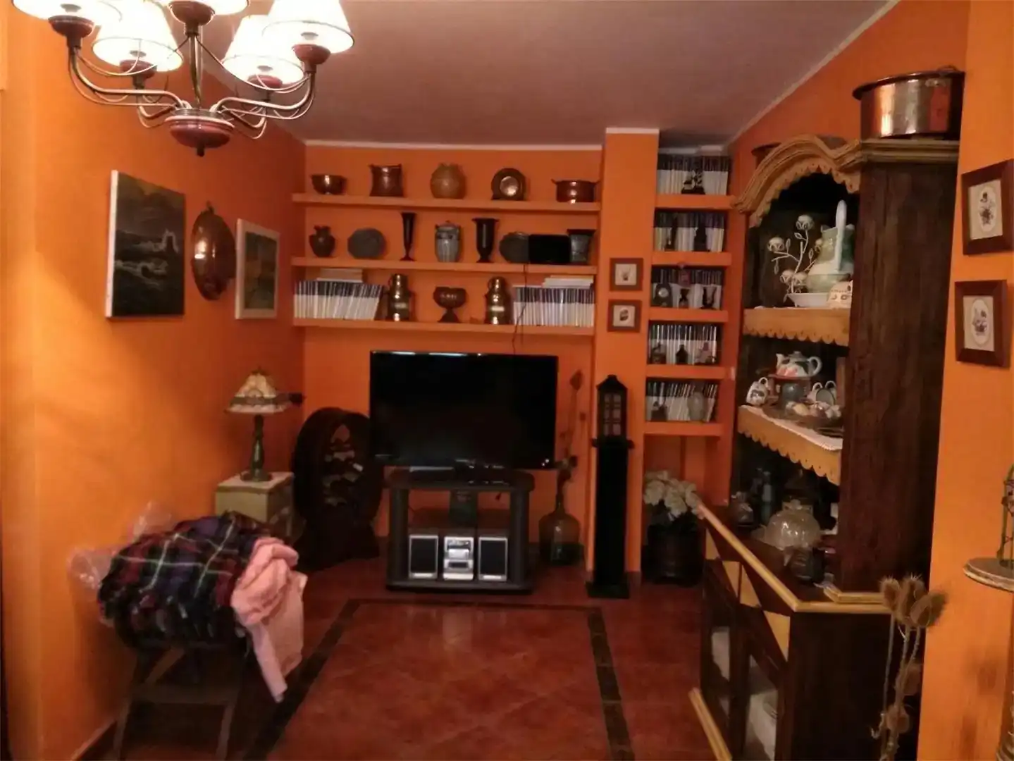 Sala d'estar de Casa o xalet en venda en Sotés