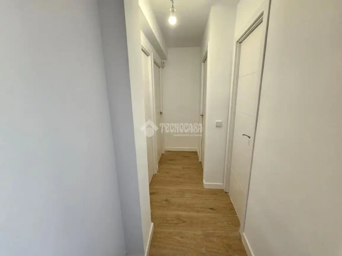 Piso en venta en Madrid con Calefacción y Terraza