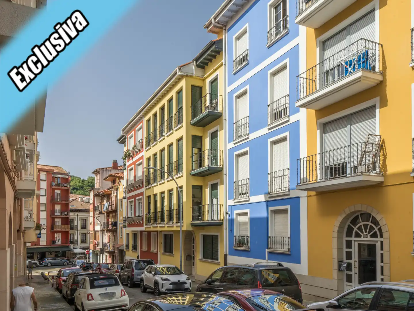 Außenansicht von Maisonette zum Verkauf in Laredo mit Heizung, Parkett und Balkon
