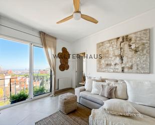 Living room of Flat to rent in  Barcelona Capital  with Air Conditioner, Heating and Furnished