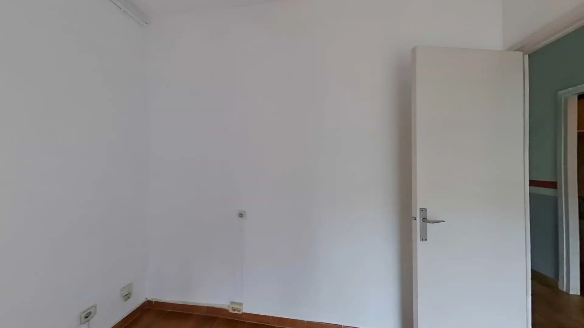Schlafzimmer von Einfamilien-Reihenhaus zum Verkauf in Sabadell mit Klimaanlage, Heizung und Privatgarten