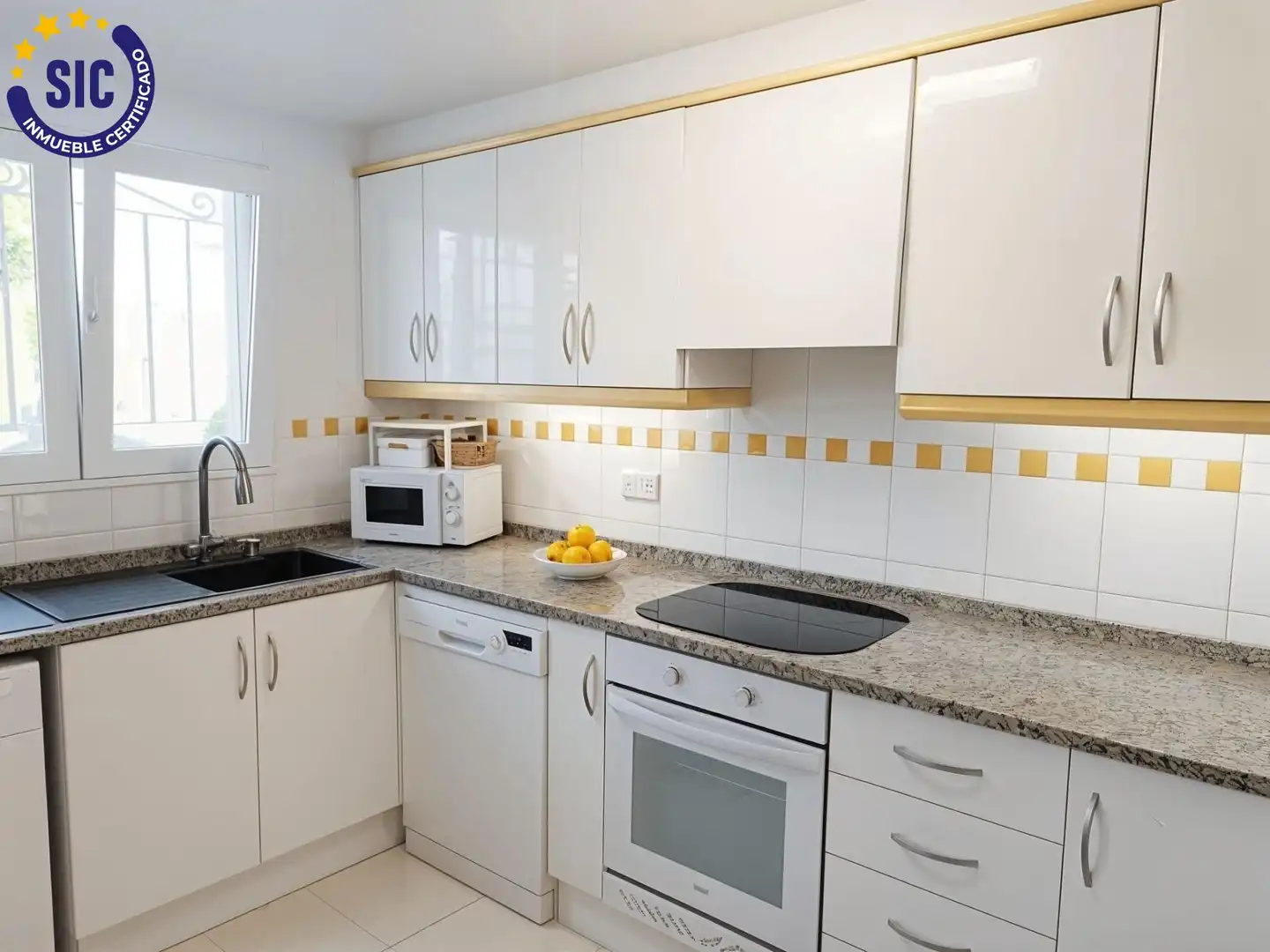 Chalet con terraza en venta en Calle REMBRANDT, imagen 5
