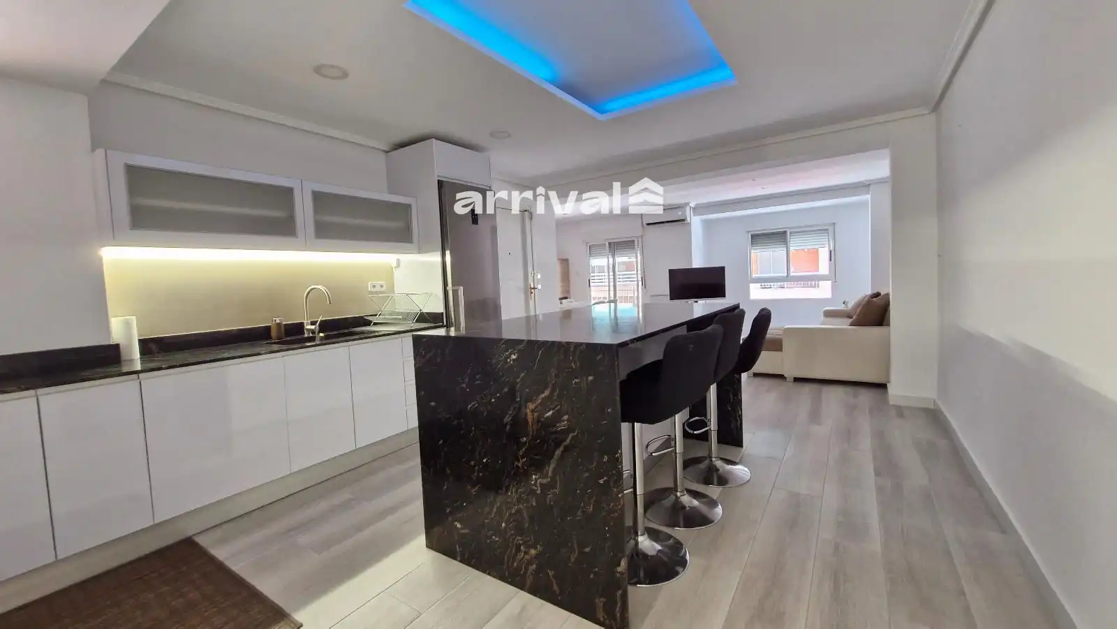 Cocina de Piso de alquiler en Valencia con Aire acondicionado, Calefacción y Terraza