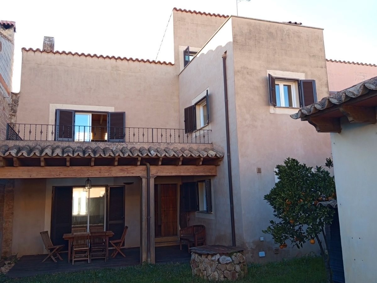 Exterior view of Single-family semi-detached to rent in Consell  with Air Conditioner