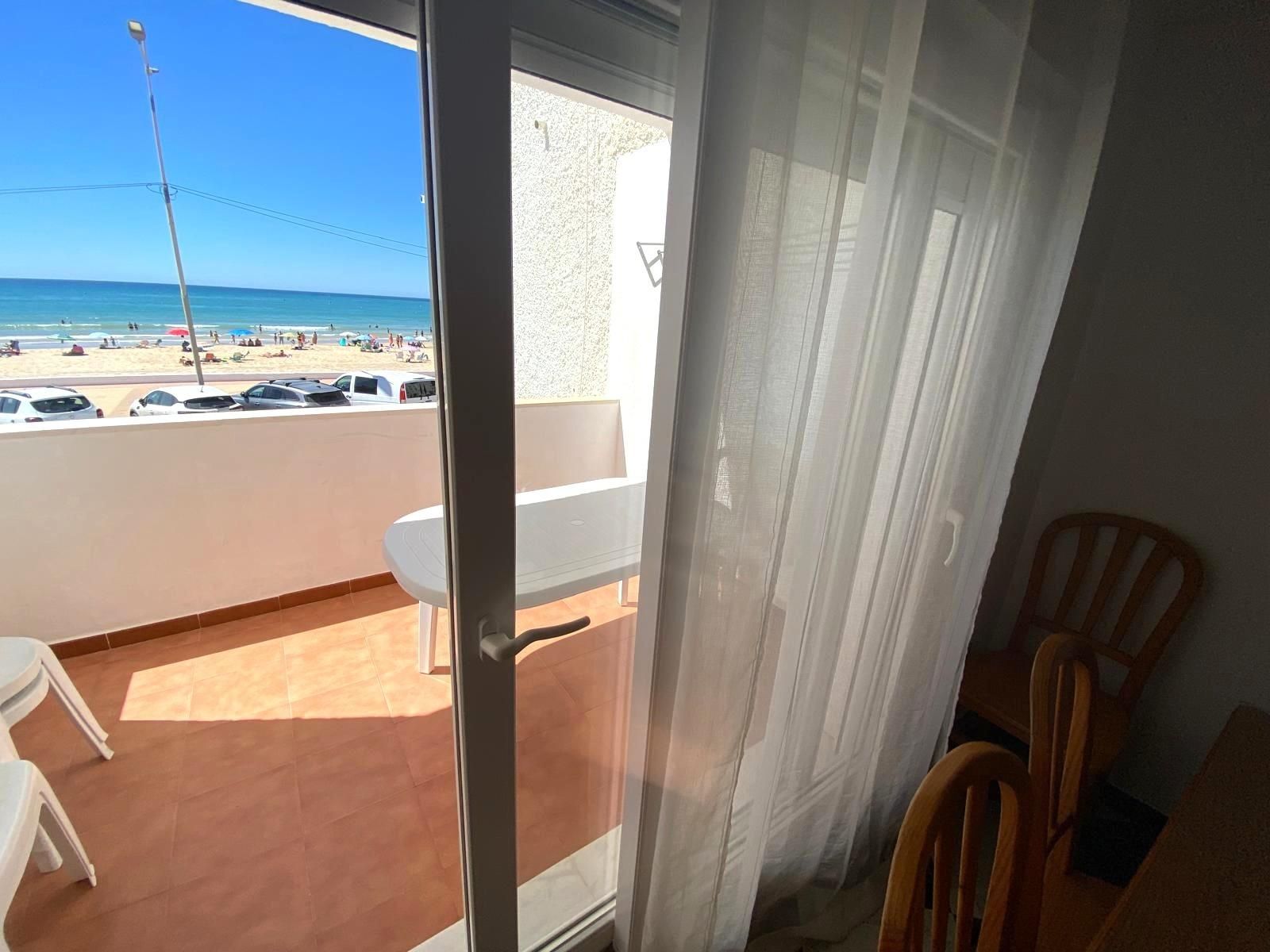 Dormitori de Pis en venda en Barbate amb Jardí privat, Terrassa i Piscina comunitària