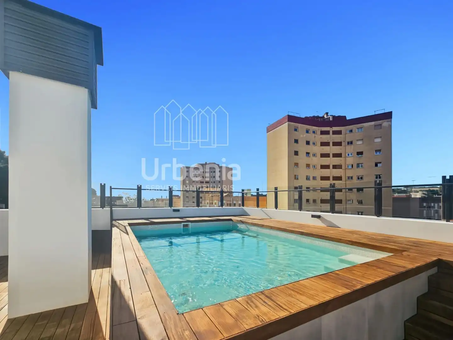 Schwimmbecken von Maisonette zum Verkauf in Arenys de Mar mit Klimaanlage, Heizung und Terrasse
