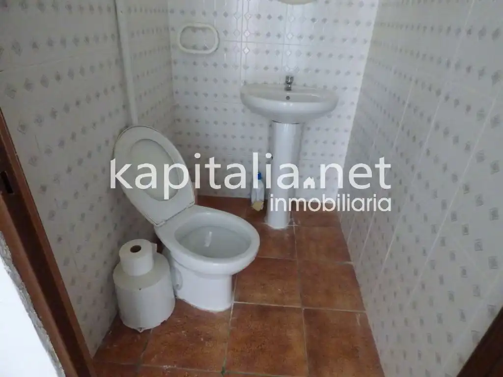 Baño de Nave industrial en venta en Ontinyent