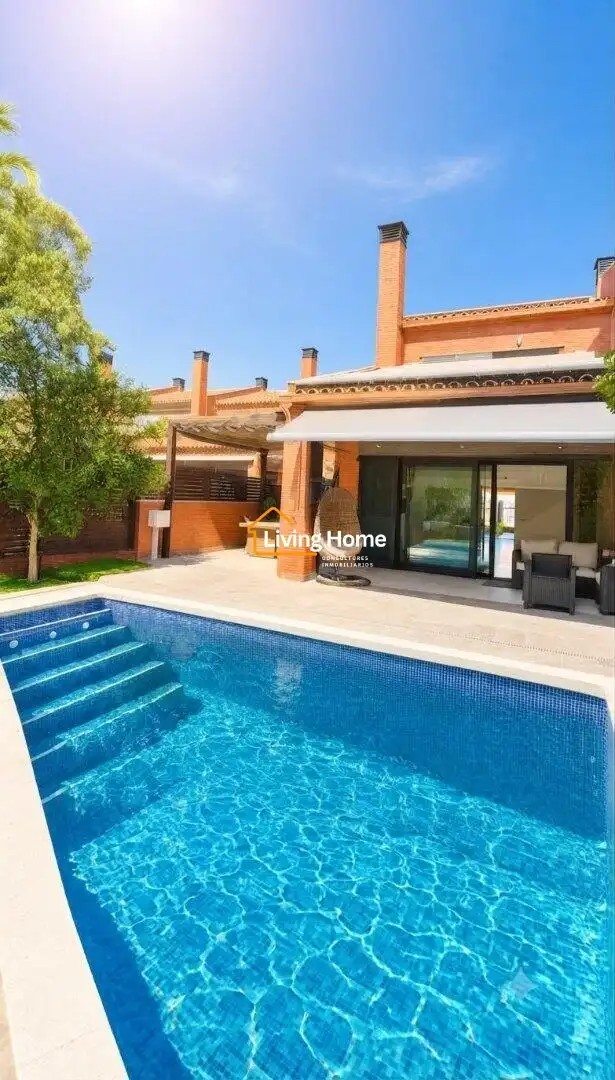 Casa aparellada amb piscina en venda a Carrer de Paul Cézanne, imagen 5
