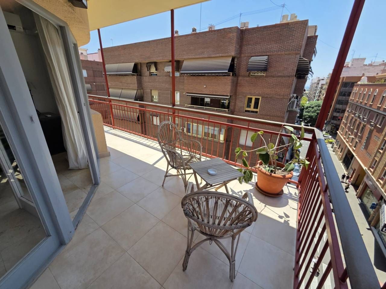 Terrassa de Pis de lloguer en Alicante / Alacant amb Aire condicionat, Calefacció i Terrassa