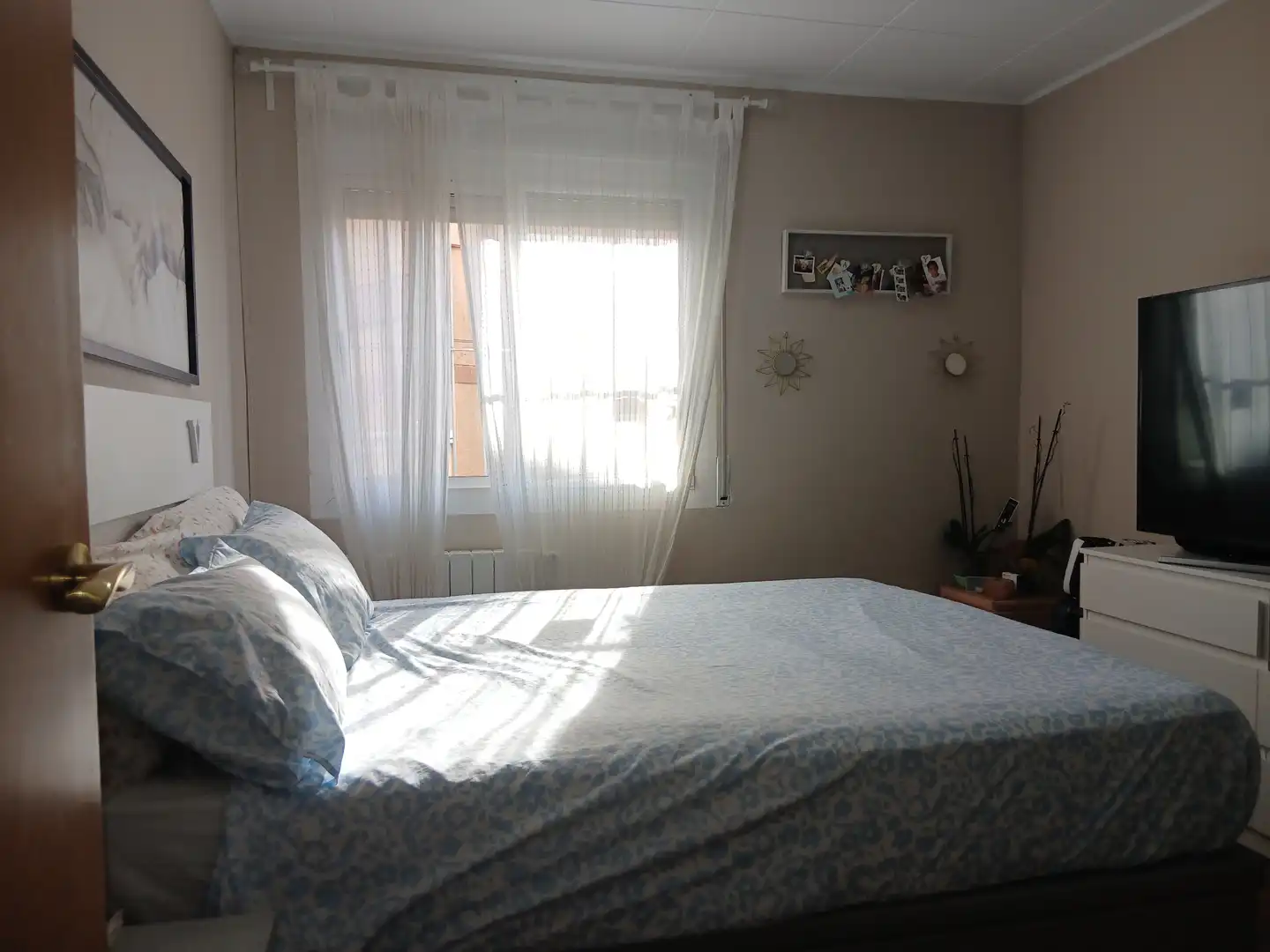 Schlafzimmer von Erdgeschoss zum Verkauf in Santa Perpètua de Mogoda mit Klimaanlage, Heizung und Terrasse