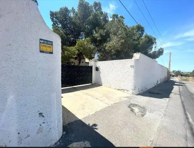 Vista exterior de Casa o chalet en venta en Alicante / Alacant con Jardín privado y Terraza