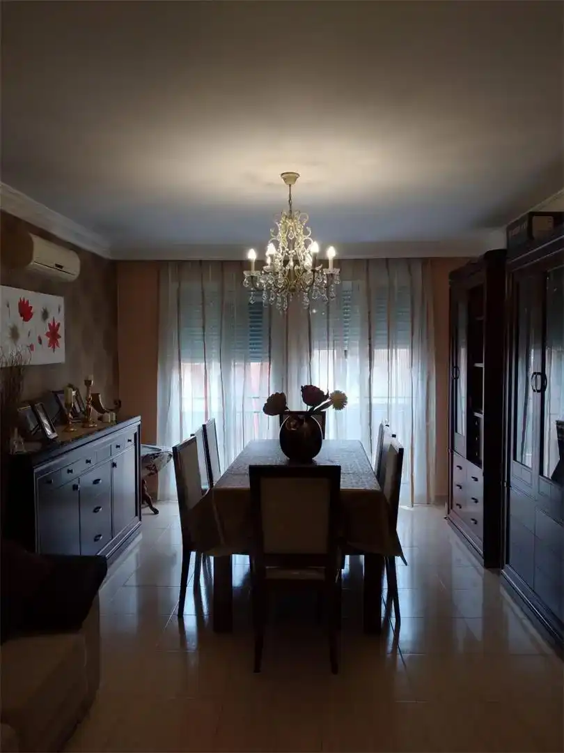 Comedor de Piso en venta en Melilla con Aire acondicionado, Microondas y Balcón