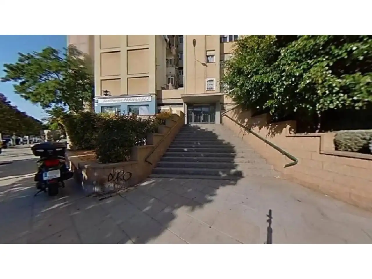 Exterior view of Flat for sale in Cornellà de Llobregat