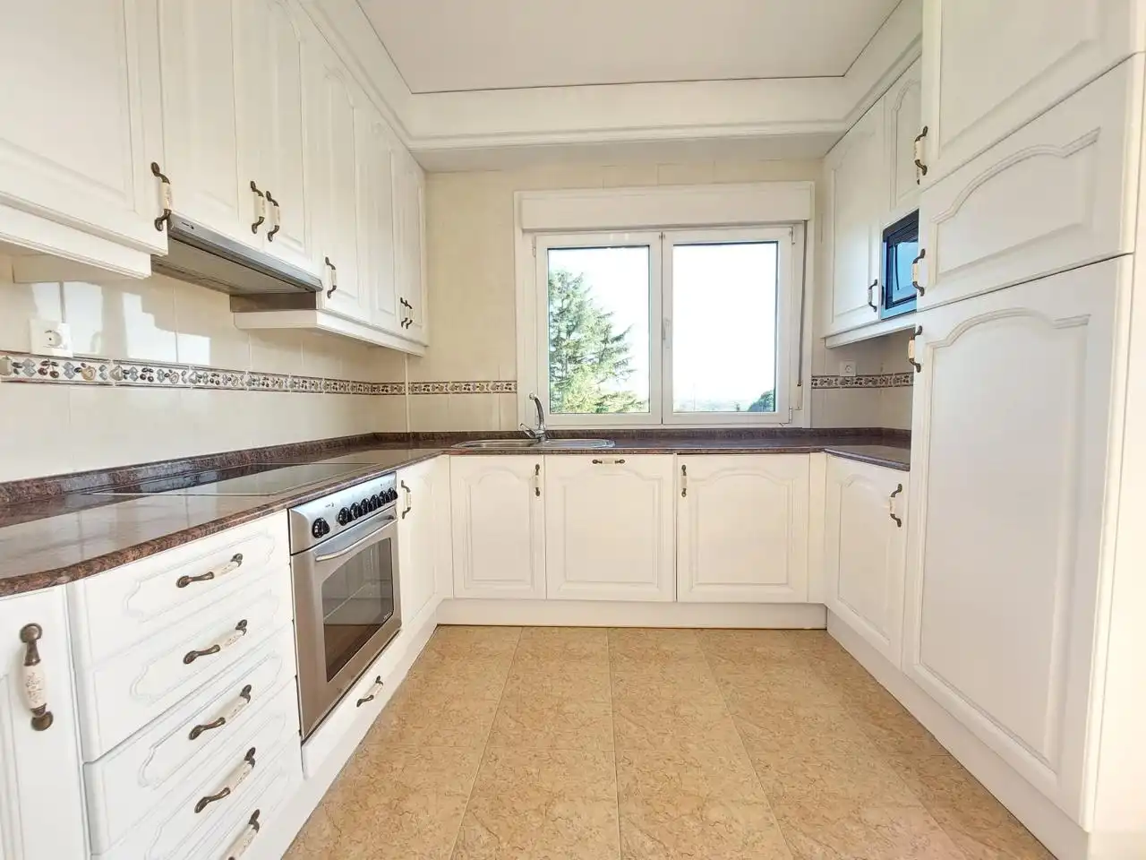 Kitchen of Houses for sale in Gijón   with Heating, Private garden and Terrace