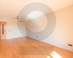 Bedroom of Attic for sale in  Madrid Capital  with Air Conditioner, Terrace and Balcony