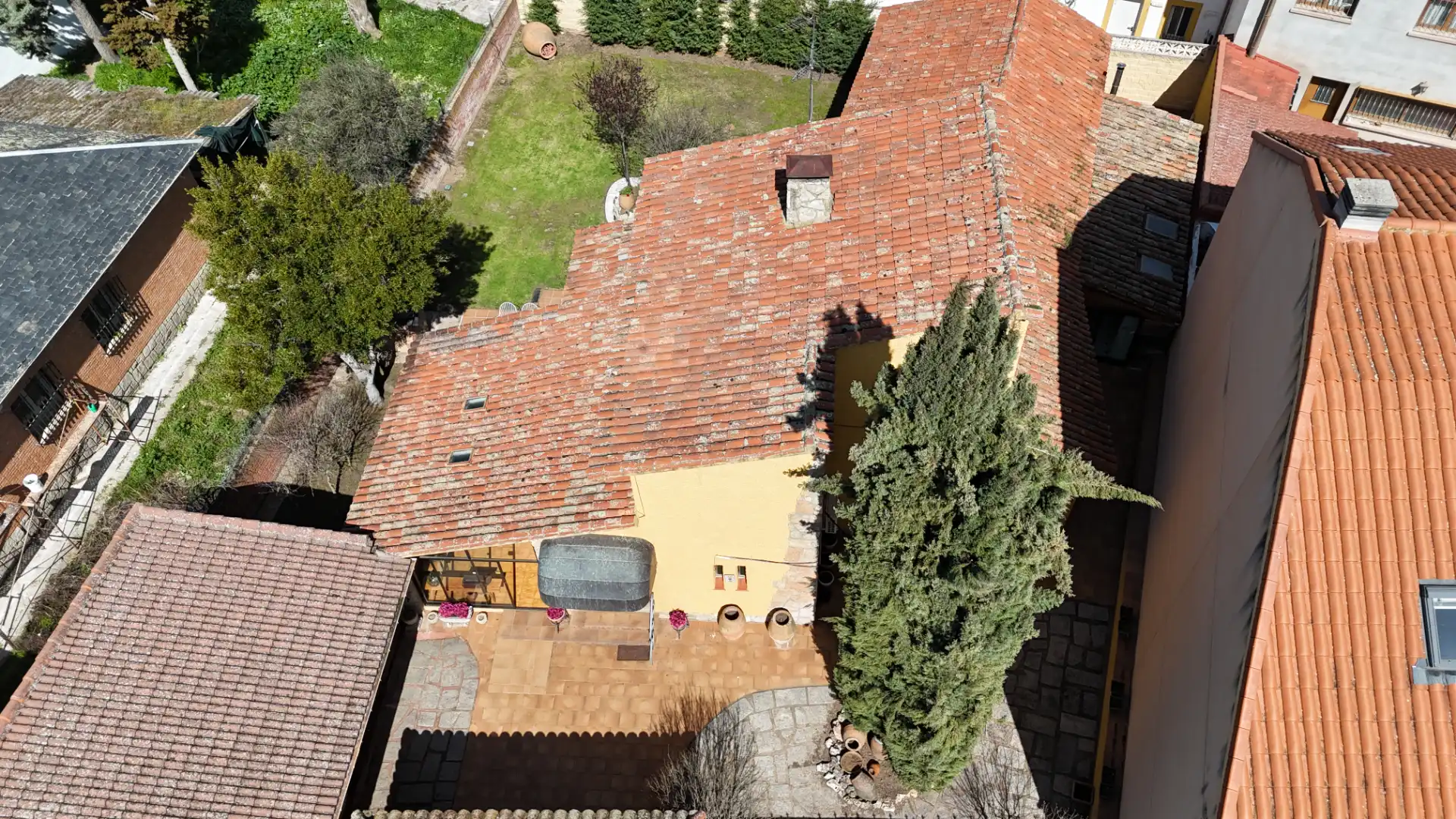 Vista exterior de Casa o xalet en venda en Talamanca de Jarama amb Calefacció, Jardí privat i Forn