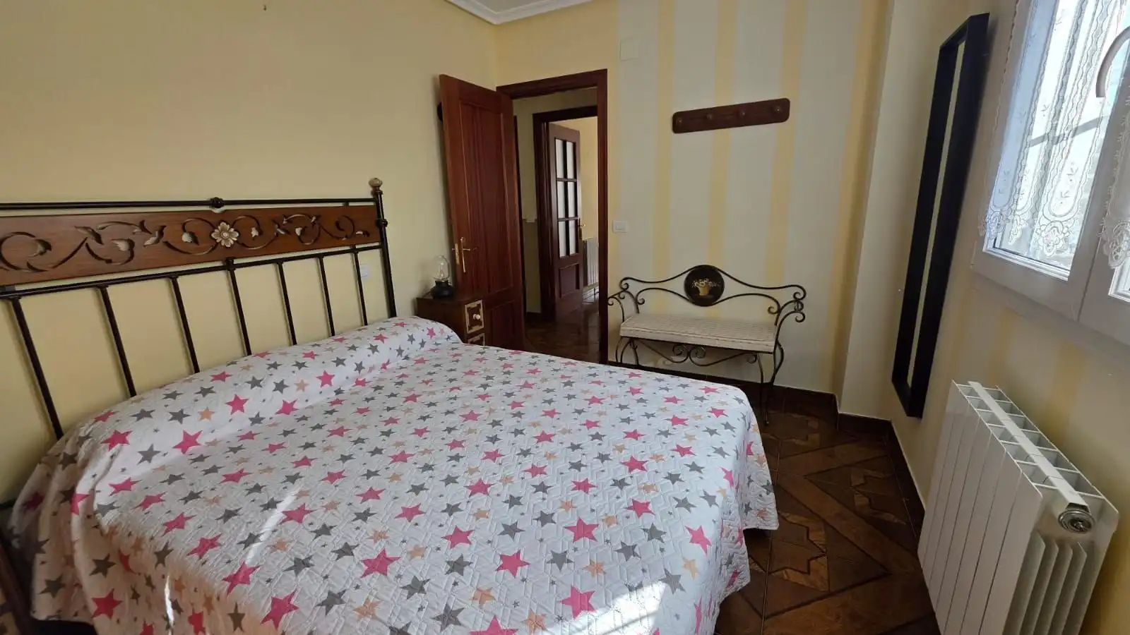 Schlafzimmer von Wohnung zum Verkauf in Castro-Urdiales mit Heizung und Abstellraum