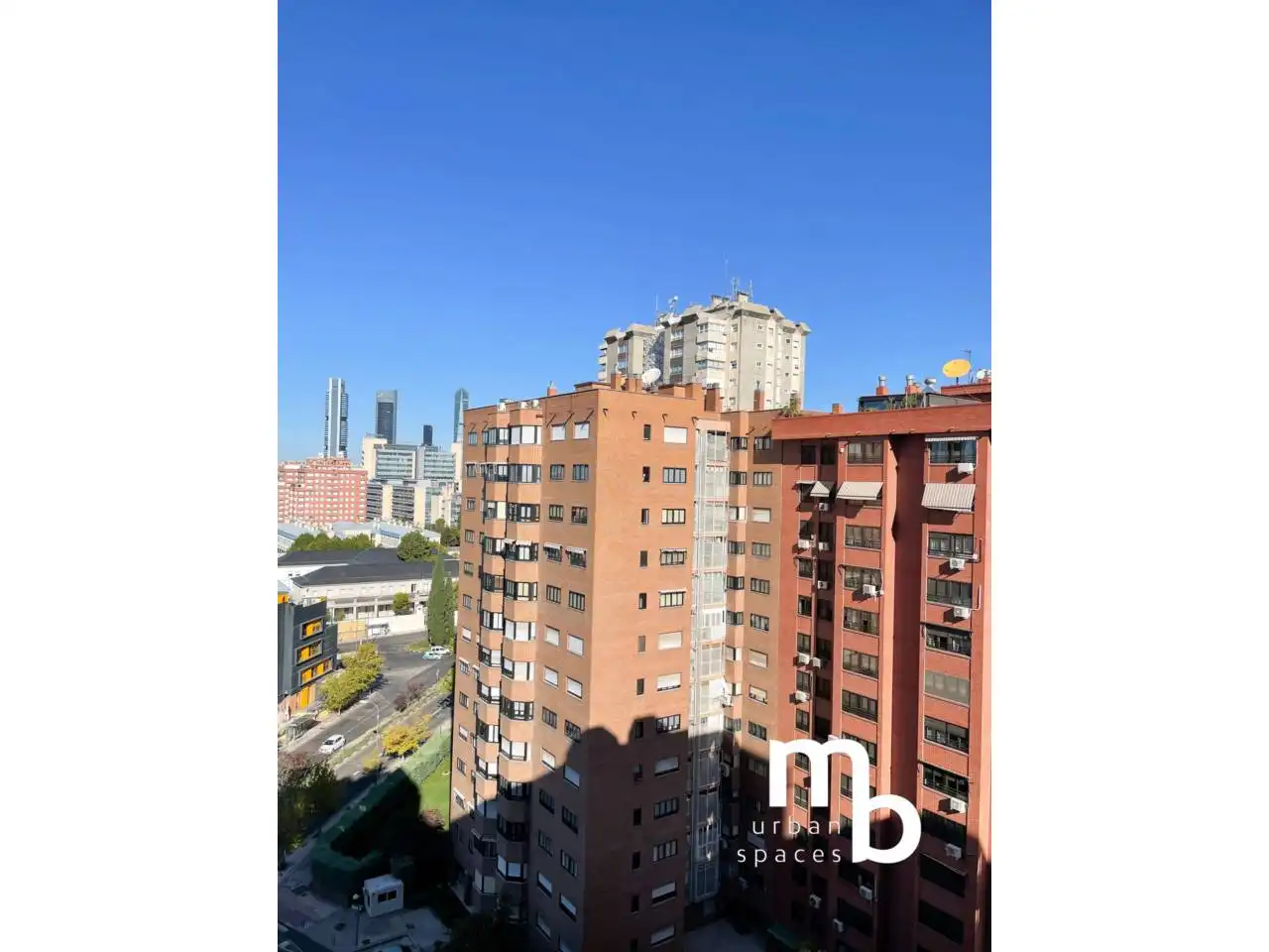 Vista exterior de Piso de alquiler en Madrid con Aire acondicionado, Calefacción y Parquet