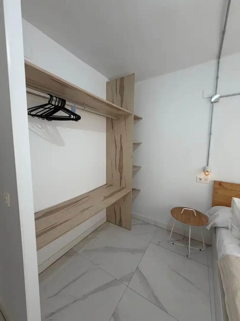 Habitación de Piso para compartir en Granada con Amueblado, Horno y Lavadora