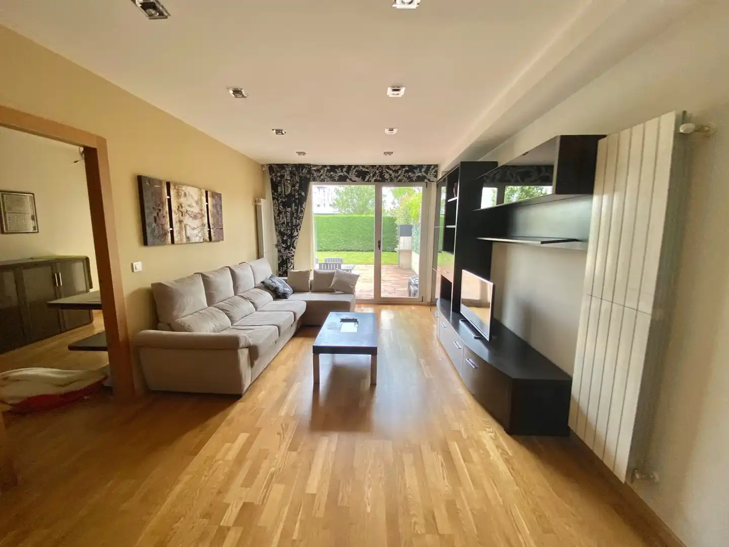 Detached homes for sale in Paseo de Labraza, Zabalgana
