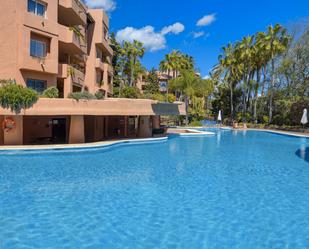 Piscina de Apartament en venda en Marbella amb Traster, Moblat i Piscina comunitària