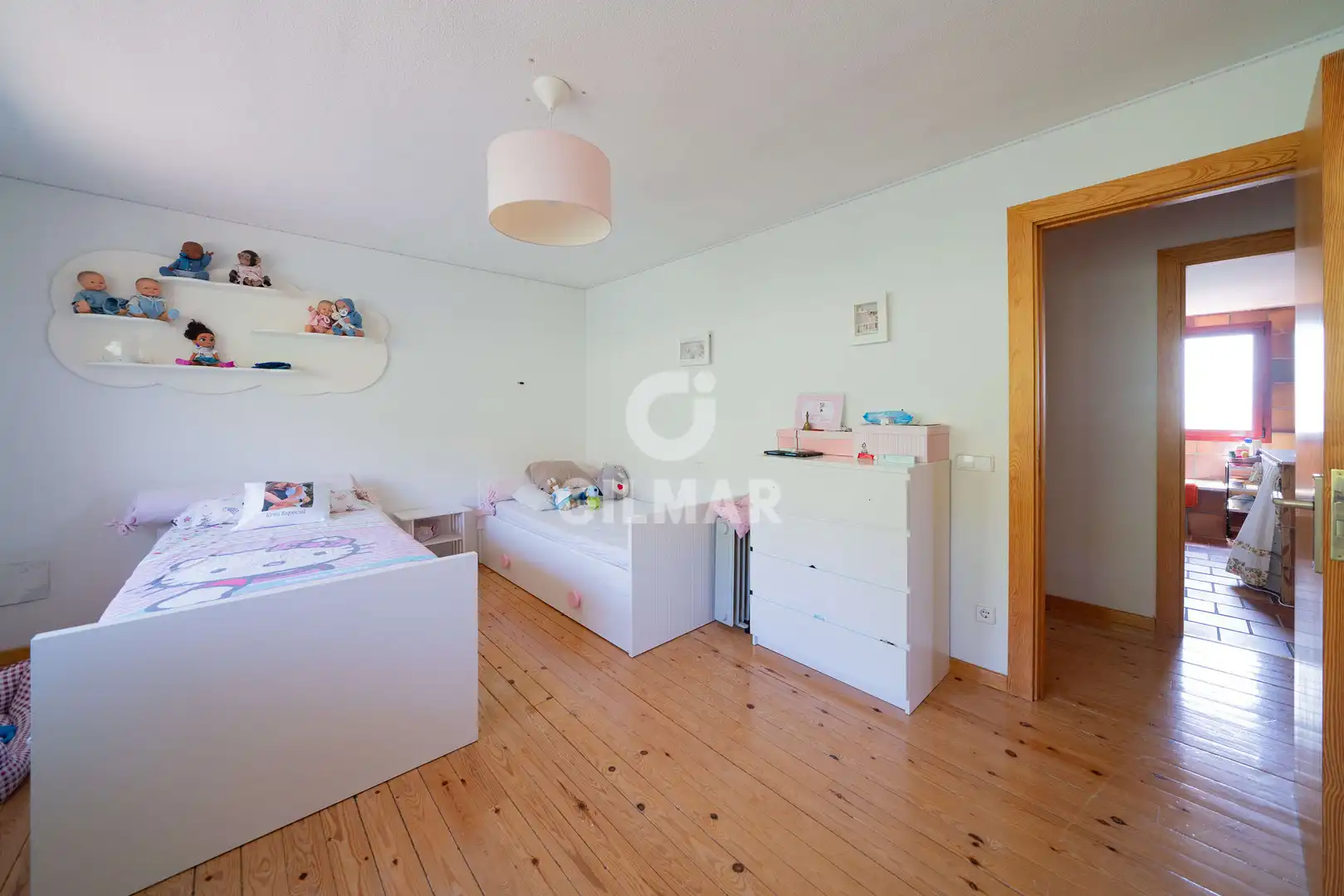 Habitación de Casa o chalet en venta en San Lorenzo de El Escorial con Calefacción, Jardín privado y Piscina