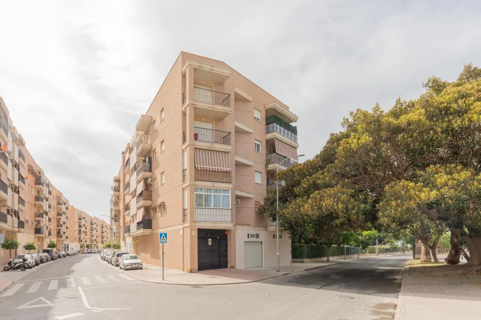 Vista exterior de Pis en venda en Motril amb Aire condicionat i Balcó