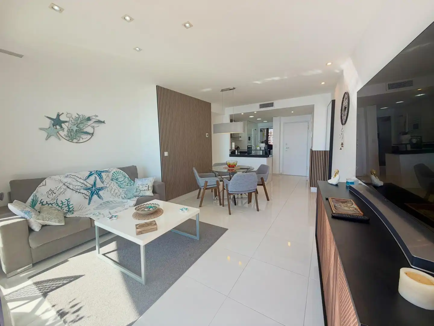 Sala de estar de Apartamento en venta en Torrevieja con Aire acondicionado, Calefacción y Terraza