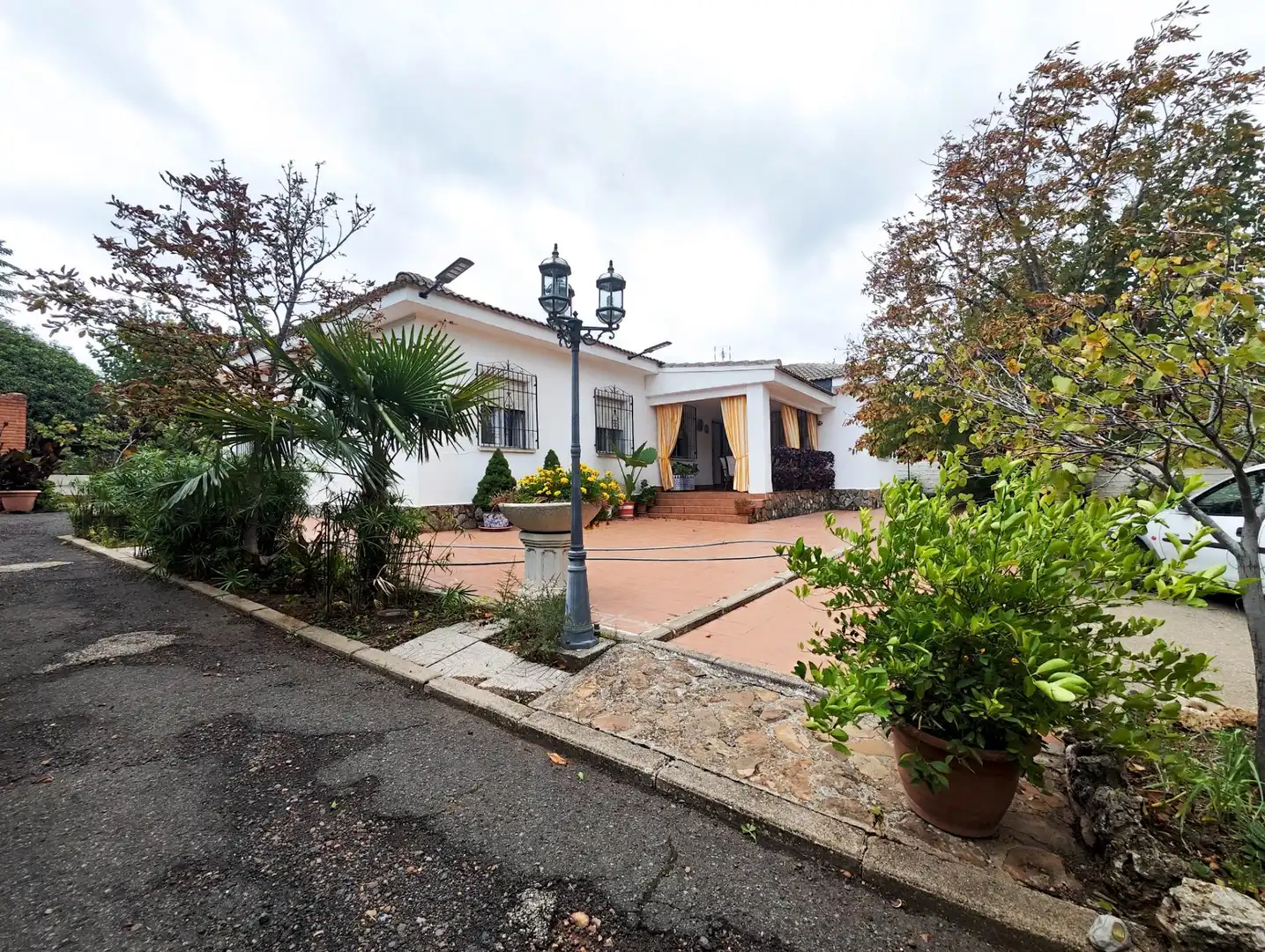 Exterior view of Houses for sale in Puertollano  with Air Conditioner, Heating and Private garden