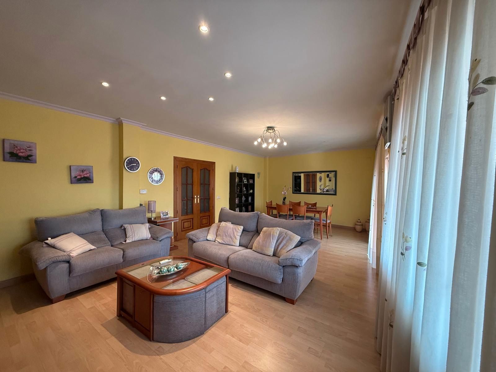 Living room of Country house for sale in Piedrabuena  with Air Conditioner, Terrace and Storage room