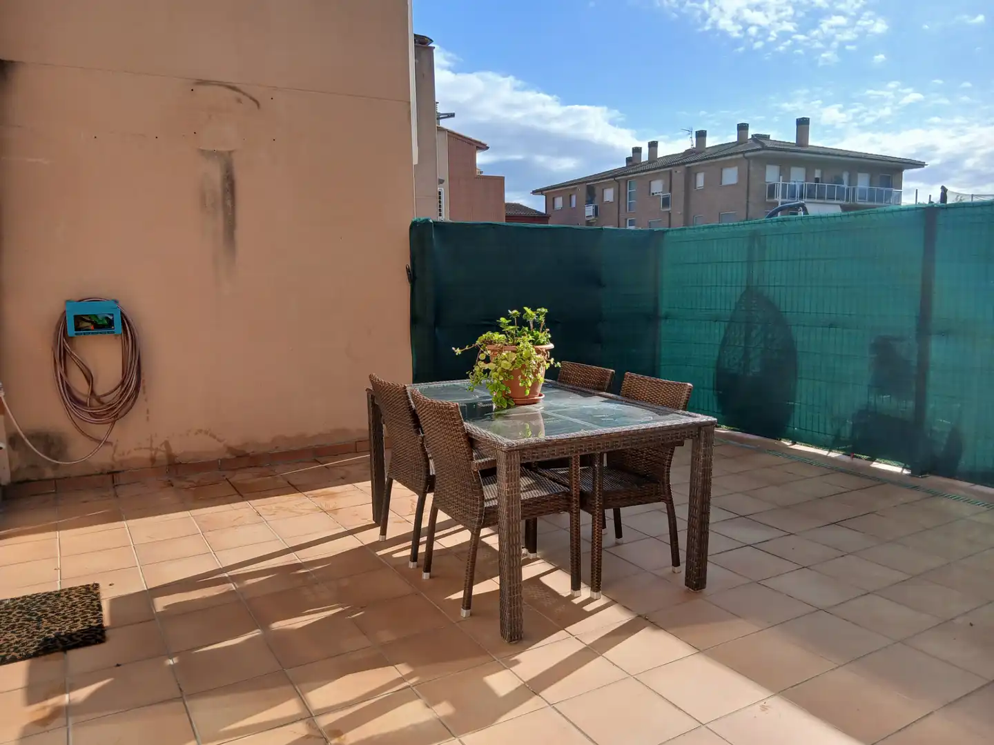 Terrasse von Einfamilien-Reihenhaus zur Miete in Sarrià de Ter mit Klimaanlage, Heizung und Terrasse