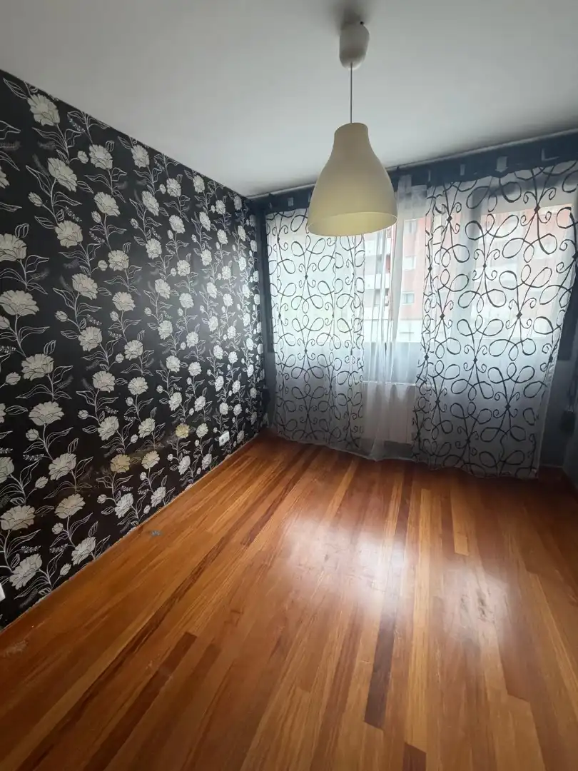 Habitación de Piso en venta en Medio Cudeyo con Calefacción, Parquet y Balcón