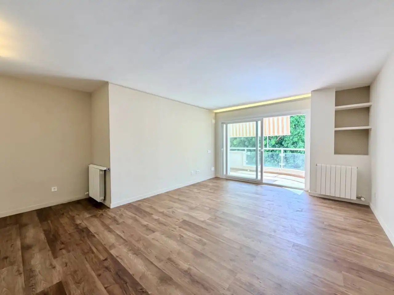 Sala d'estar de Pis de lloguer en Ponent