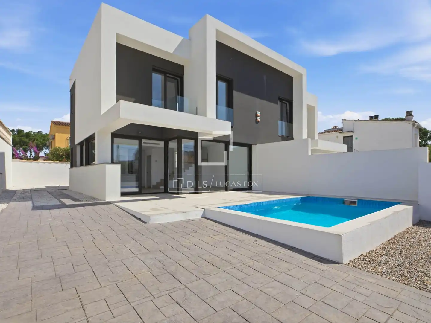 Chalet con terraza en venta en Requesens