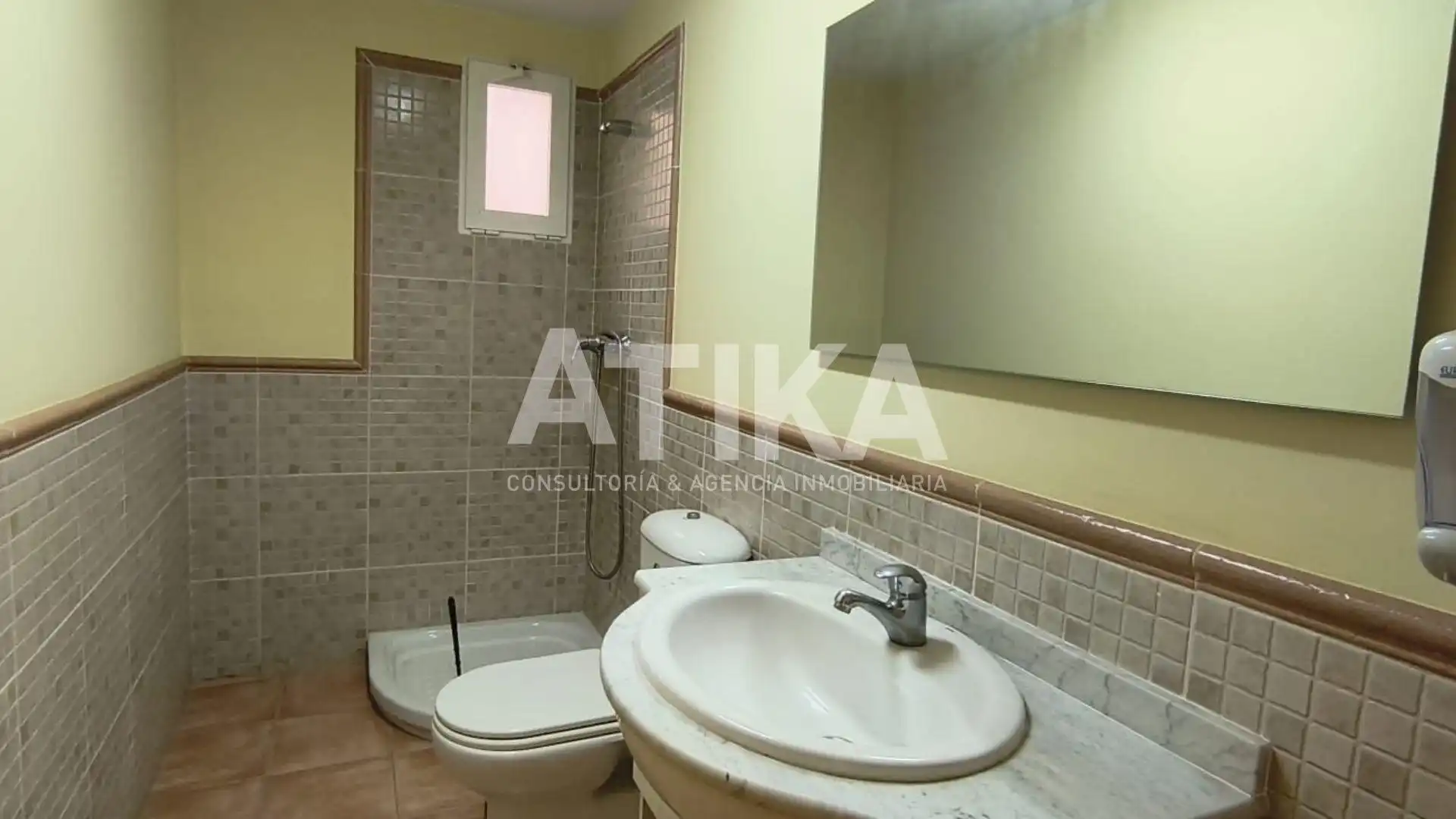 Bany de Oficina en venda en Ontinyent amb Aire condicionat i Calefacció