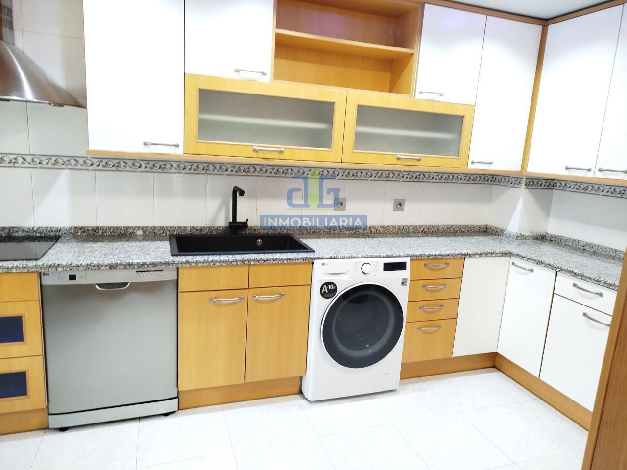 Kitchen of Single-family semi-detached for sale in Sariegos  with Heating, Private garden and Parquet flooring