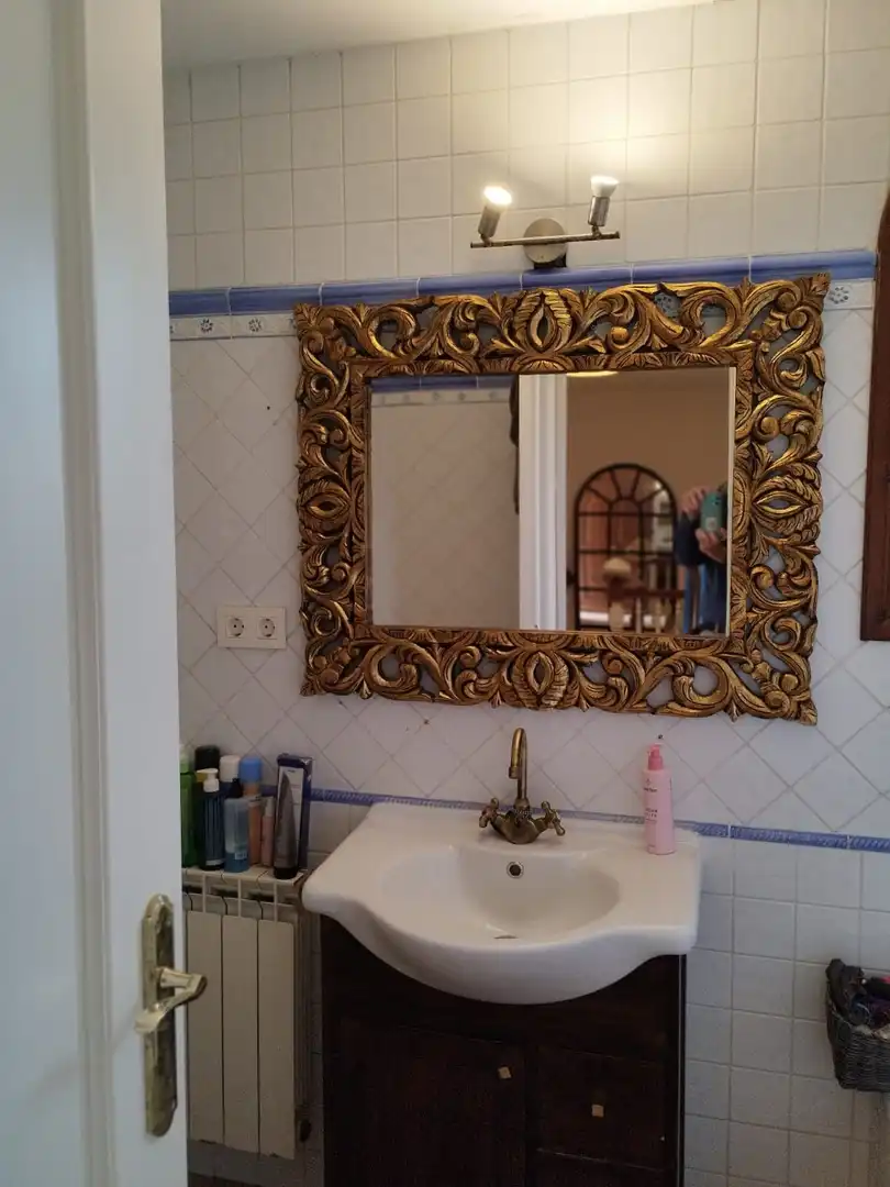 Badezimmer von Einfamilien-Reihenhaus zum Verkauf in Santa Cristina d'Aro mit Heizung und Terrasse