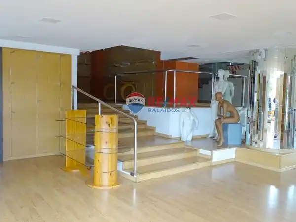 Local comercial en venda a Avenida Gran Via, imagen 4