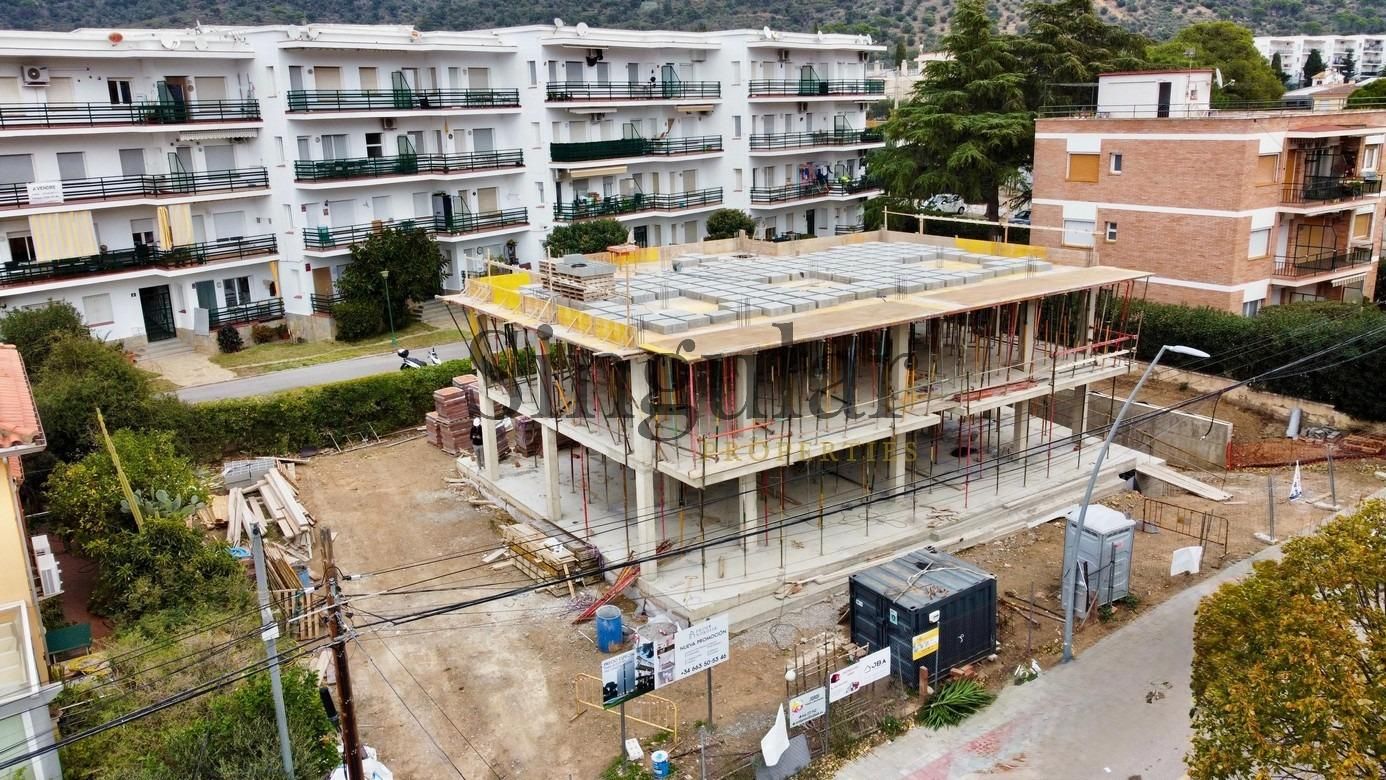 Exterior view of Flat for sale in Roses  with Air Conditioner, Private garden and Community pool