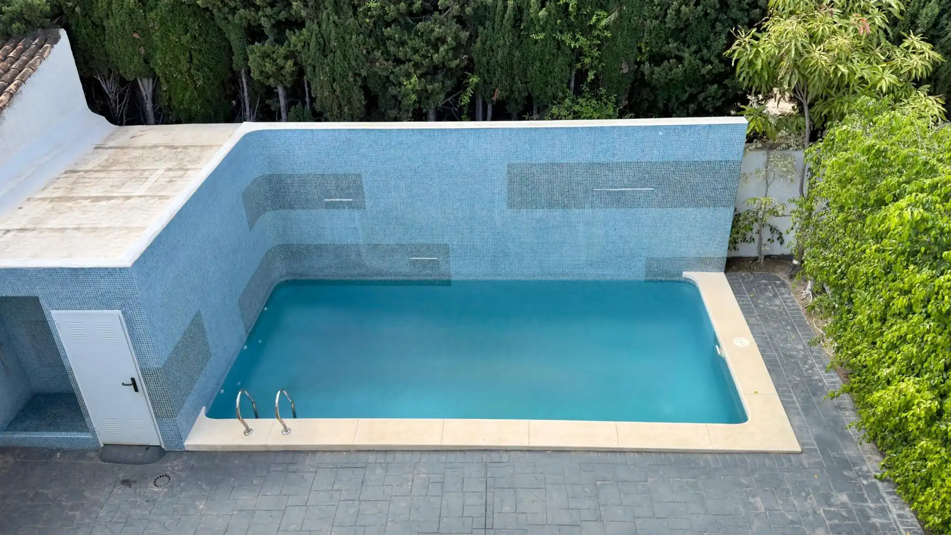 Swimming pool of Detached homes for sale in L'Alfàs del Pi  with Air Conditioner, Heating and Terrace