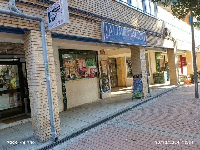 Local comercial en Venta en Loranca