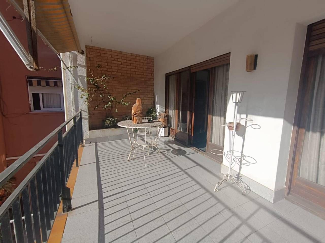 Terrassa de Pis en venda en Cornellà de Llobregat amb Balcó