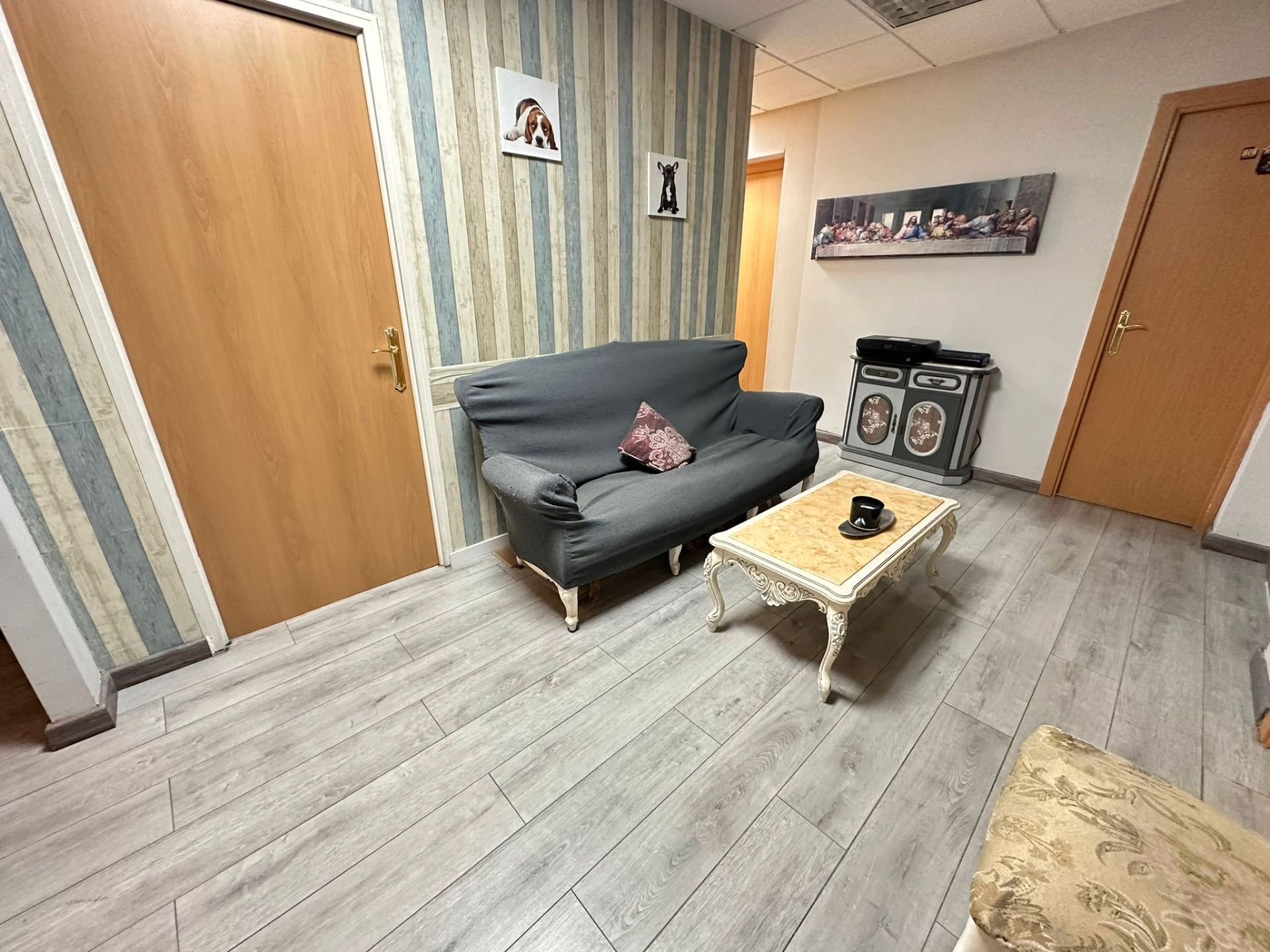 Sala d'estar de Local en venda en Parla amb Aire condicionat i Calefacció