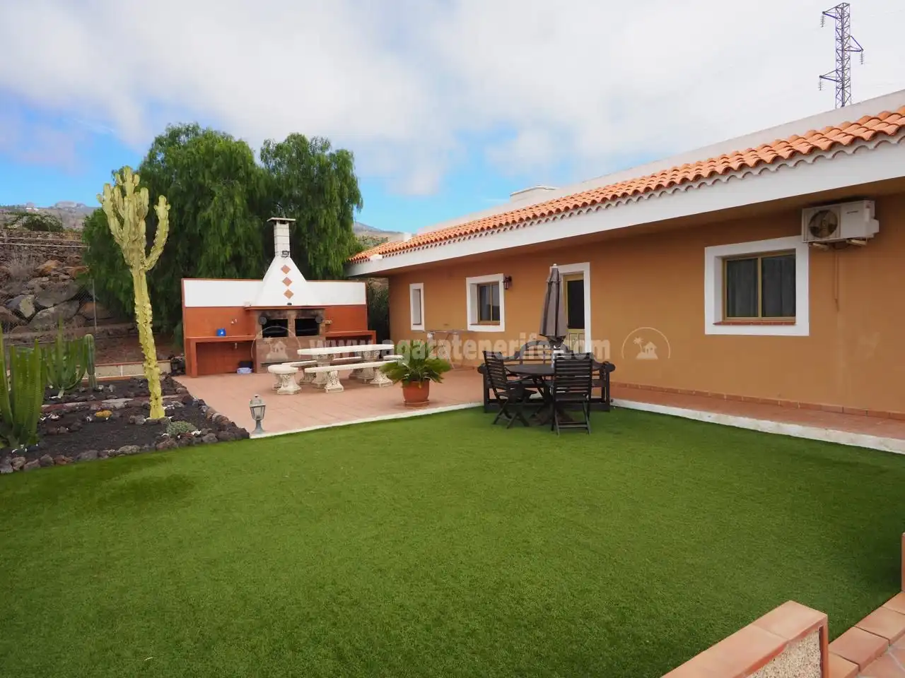 Country homes for sale in Casco Urbano
