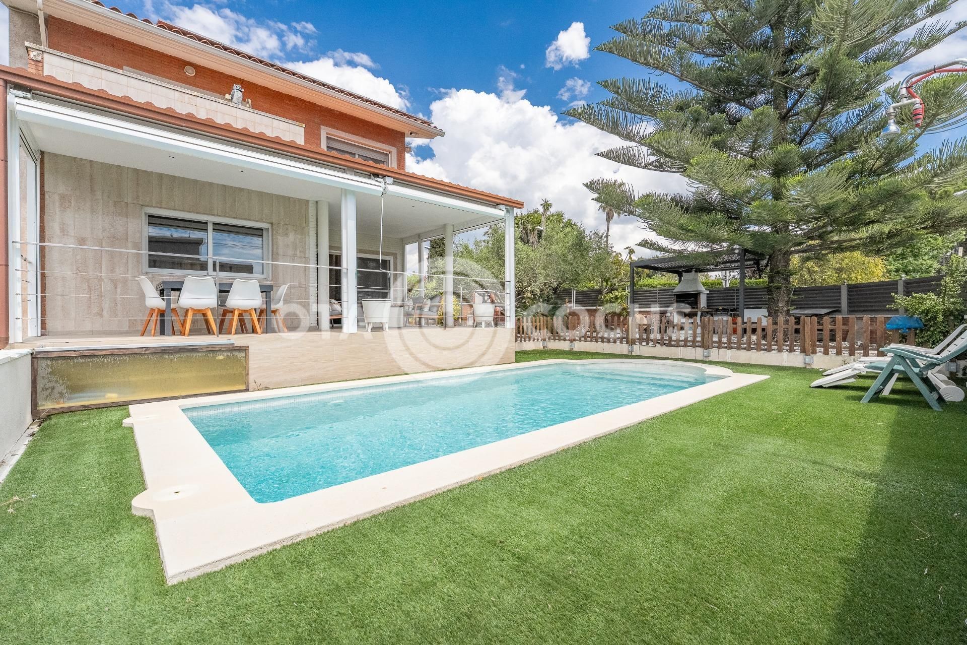 Exterior view of House or chalet for sale in Reus  with Air Conditioner, Heating and Private garden