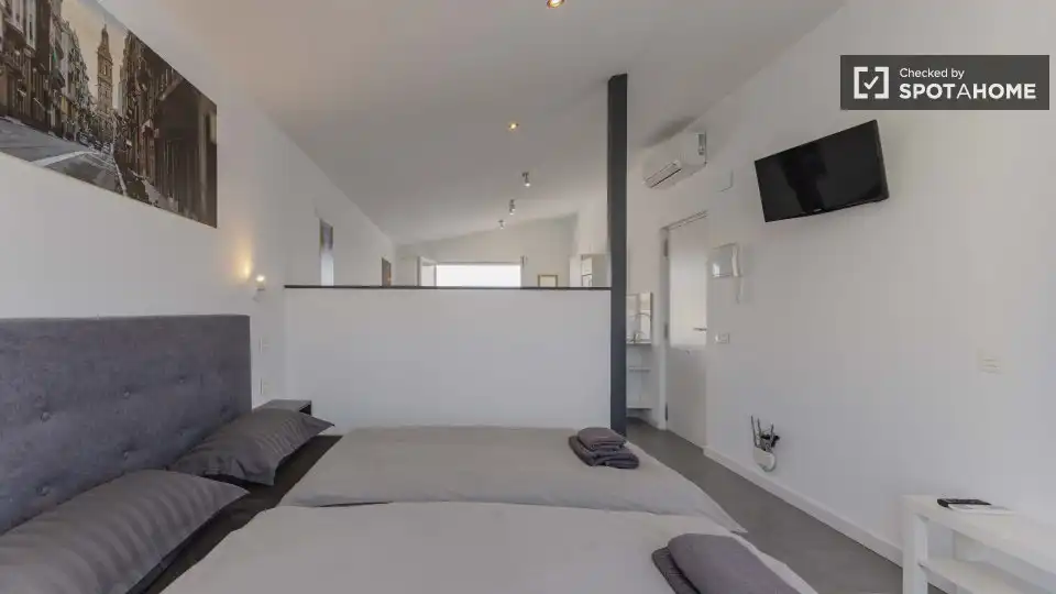 Habitación de Piso de alquiler en Valencia con Aire acondicionado, Calefacción y Amueblado