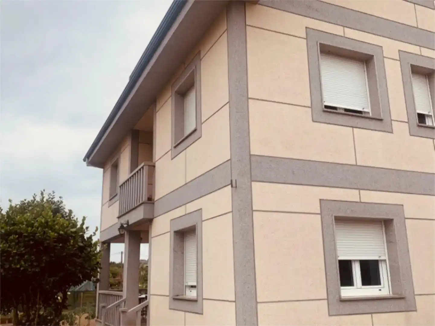 Vista exterior de Casa o xalet en venda en O Corgo   amb Balcó